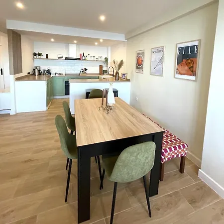 Luxury And Newly Refurbished 3 Bedroom Next To The Slopes Including Indoor Parking * Serra Nevada