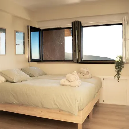 Apartment Luxury And Newly Refurbished 3 Bedroom Next To The Slopes Including Indoor Parking