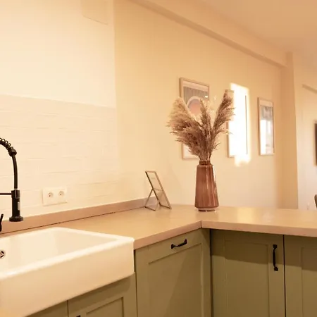 Luxury And Newly Refurbished 3 Bedroom Next To The Slopes Including Indoor Parking Apartment Sierra Nevada