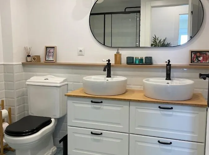 Luxury And Newly Refurbished 3 Bedroom Next To The Slopes Including Indoor Parking * Sierra Nevada