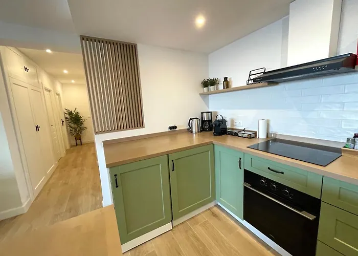 Luxury And Newly Refurbished 3 Bedroom Next To The Slopes Including Indoor Parking Lejlighed *