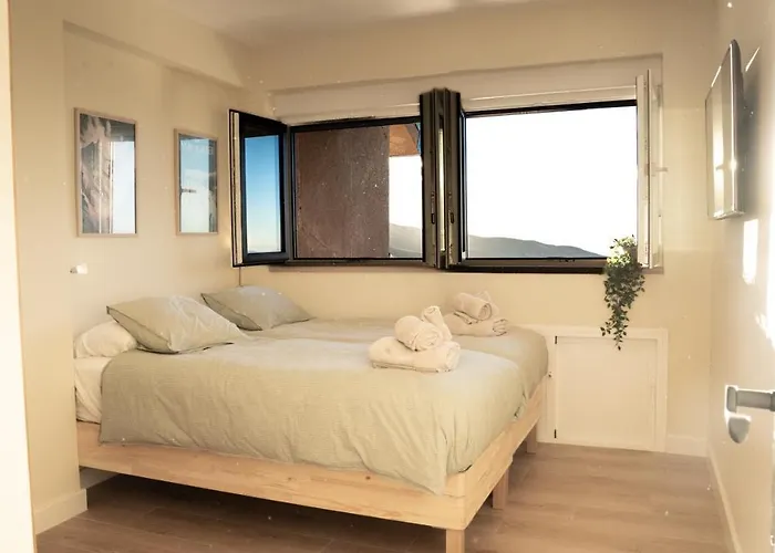 公寓 Luxury And Newly Refurbished 3 Bedroom Next To The Slopes Including Indoor Parking